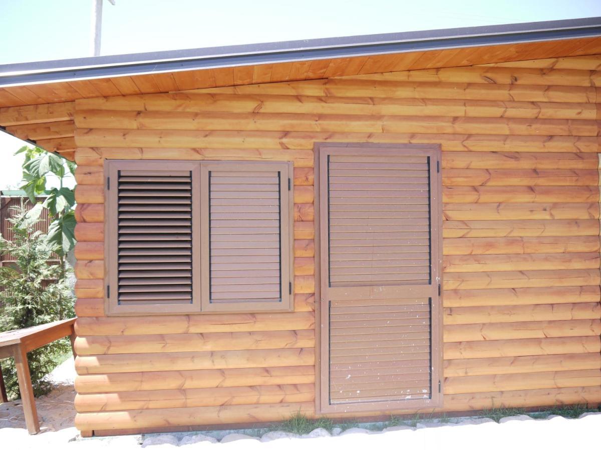 Windmill Shkodra Gesthouse Camping & Grill Exterior photo