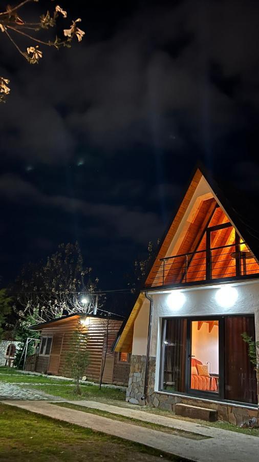 Windmill Shkodra Gesthouse Camping & Grill Exterior photo
