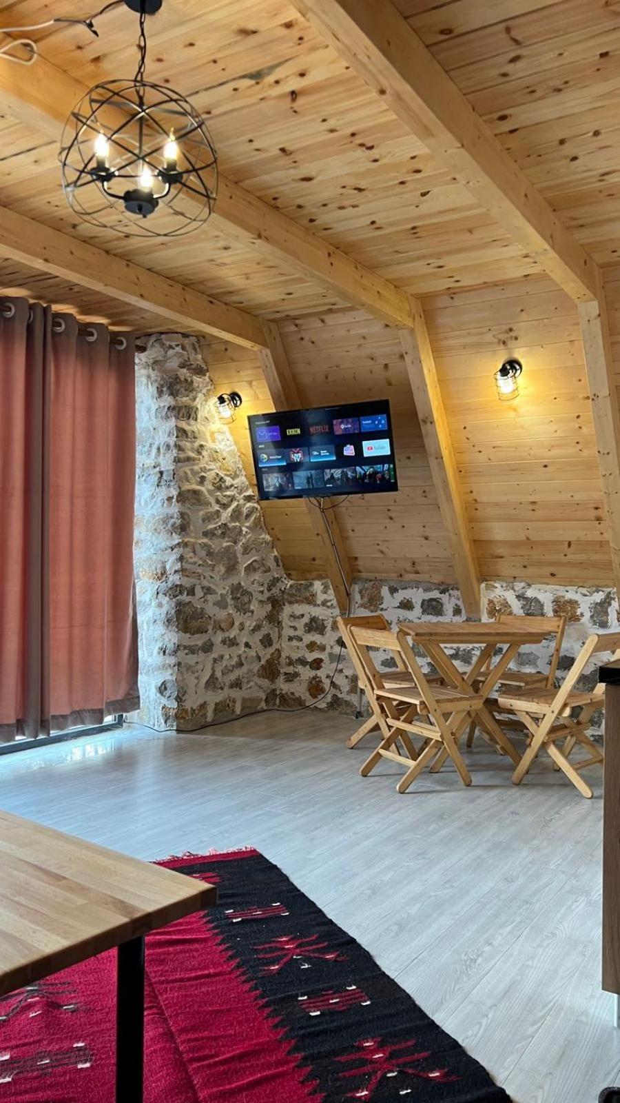 Windmill Shkodra Gesthouse Camping & Grill Exterior photo