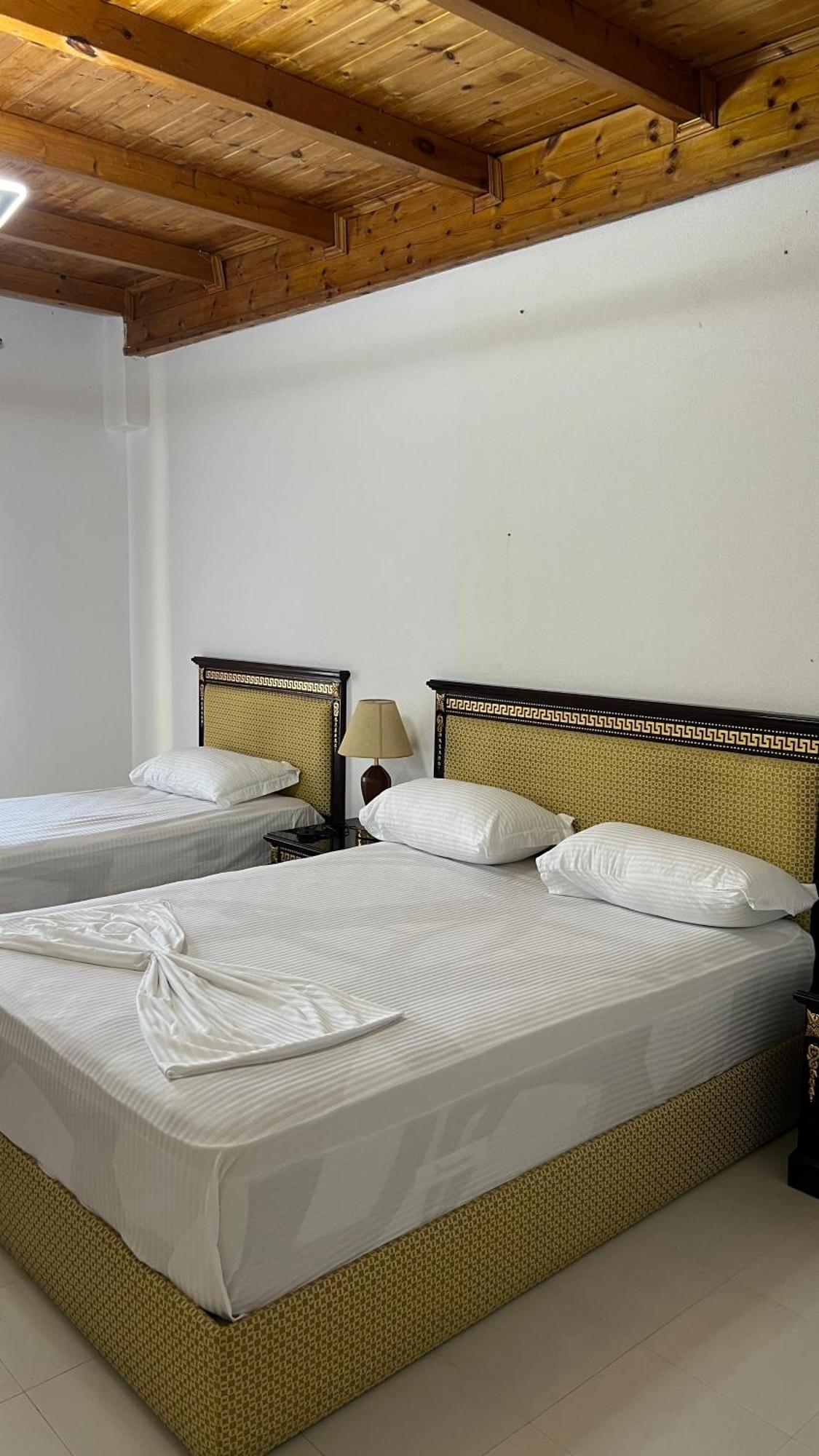 Windmill Shkodra Gesthouse Camping & Grill Exterior photo