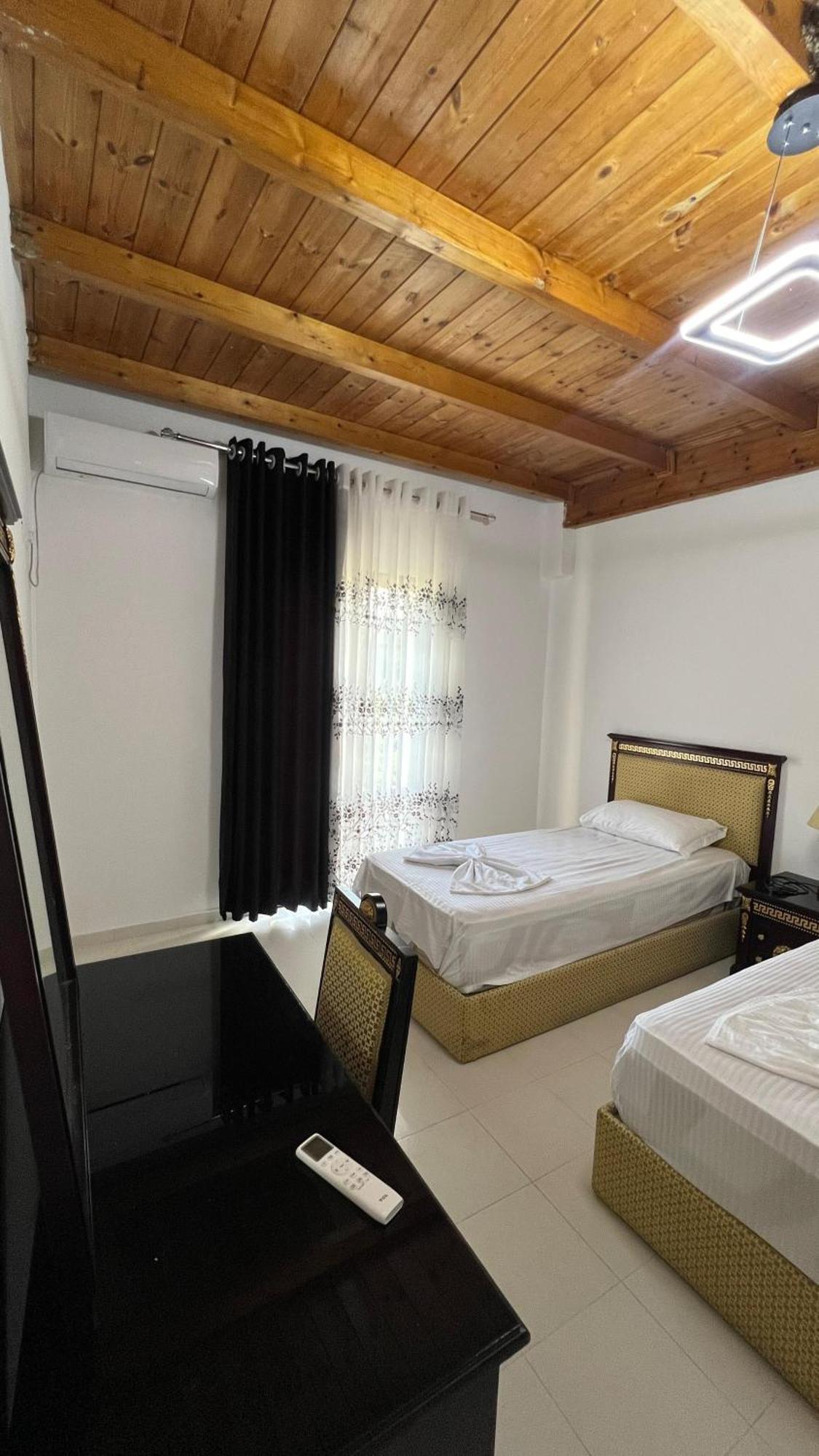 Windmill Shkodra Gesthouse Camping & Grill Exterior photo