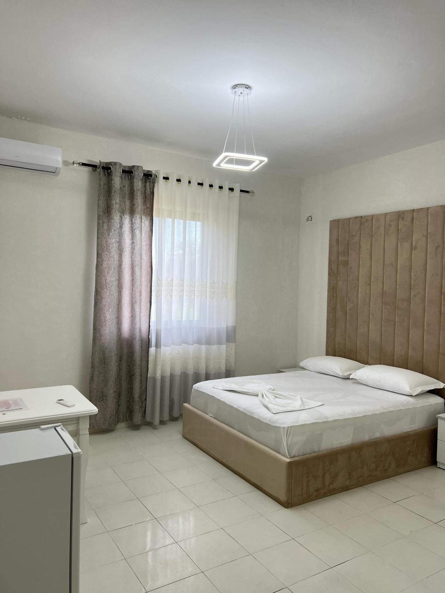 Windmill Shkodra Gesthouse Camping & Grill Exterior photo